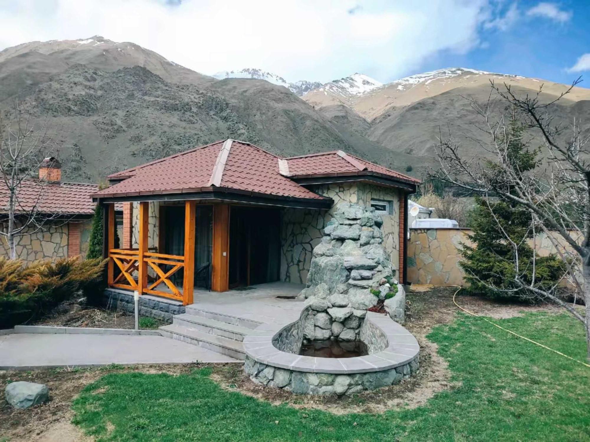 Vardisubani Villa Stepantsminda